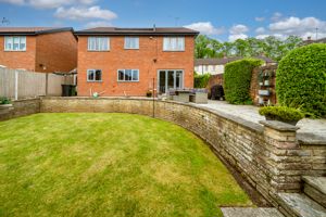 REAR GARDEN- click for photo gallery